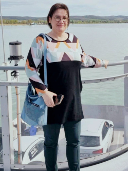 Szilvia, 49 �ves t�rskeres� n�, Veszpr�m