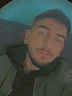 Renat�, 22 �ves t�rskeres� f�rfi, Csorna