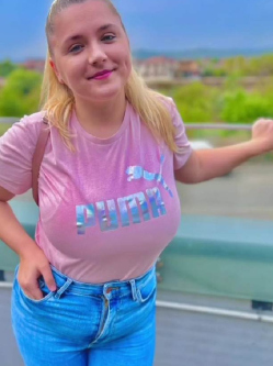 Vikt�ria, 27 �ves t�rskeres� n�, Budapest