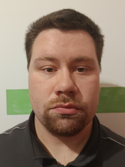 Bence, 27 �ves t�rskeres� f�rfi, Csongr�d