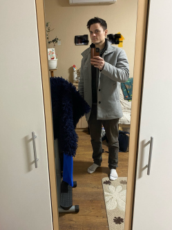 Imi, 32 �ves t�rskeres� f�rfi, Tiszan�na