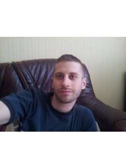 Robert, 38 �ves t�rskeres� f�rfi, V�rdomb