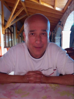 L�szl�, 62 �ves t�rskeres� f�rfi, Eger