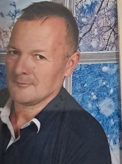 Ferenc, 51 �ves s�lys�pi t�rskeres� f�rfi