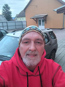 Attila, 63 �ves t�rskeres� f�rfi, G�d