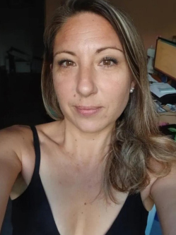 R�za, 32 �ves t�rskeres� n�, Debrecen
