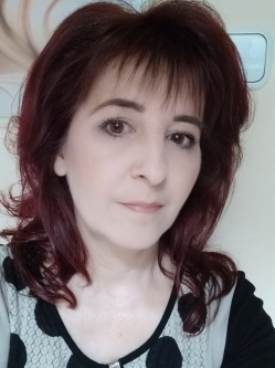Iza, 50 �ves t�rskeres� n�, Nagykanizsa