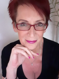 Marcsi, 58 �ves t�rskeres� n�, Eger