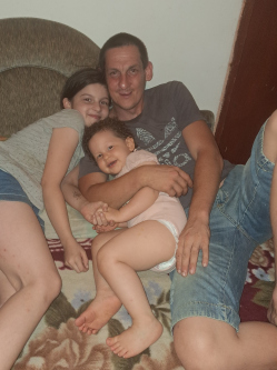 Gerg�, 34 �ves t�rskeres� f�rfi, M�rokpapi