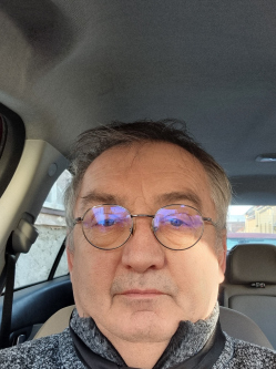 Gyula, 61 �ves t�rskeres� f�rfi, Sopron