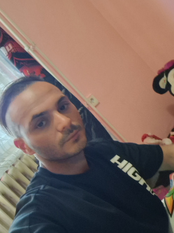 Imre, 30 �ves t�rskeres� f�rfi, Tiszateny�