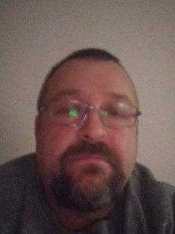 Misi, 51 �ves t�rskeres� f�rfi, Szerbia egy�b