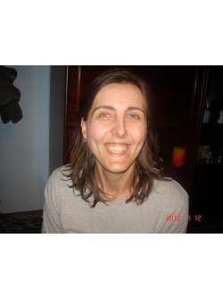 Em�ke, 45 �ves t�rskeres� n�, Sopron