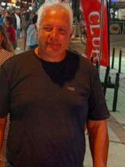 Zoli, 60 �ves t�rskeres� f�rfi, Buda�rs