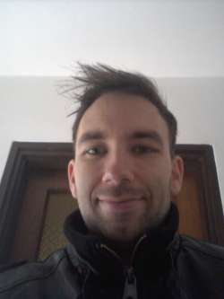 G�bor, 43 �ves t�rskeres� f�rfi, Esztergom