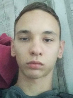 J�nos, 21 �ves t�rskeres� f�rfi, J�noshalma