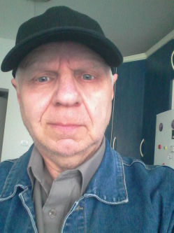 Istv�n, 63 �ves t�rskeres� f�rfi, Debrecen