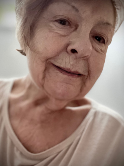 Iren, 79 �ves t�rskeres� n�, H�dmez�v�s�rhely