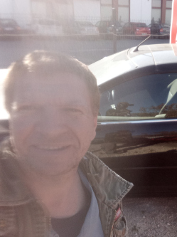 Laci, 49 �ves t�rskeres� f�rfi, H�dmez�v�s�rhely