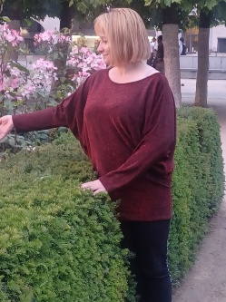 Kati, 49 �ves t�rskeres� n�, Budapest