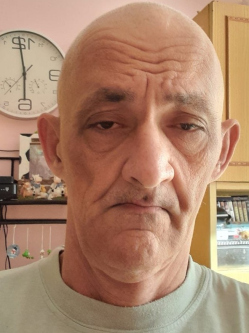 Gyuri, 58 �ves t�rskeres� f�rfi, P�cs