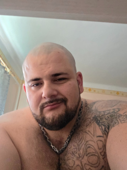 Karesz, 35 �ves t�rskeres� f�rfi, Tiszateny�