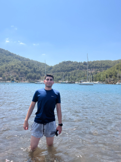 Tivadar, 26 �ves t�rskeres� f�rfi, Mosonmagyar�v�r