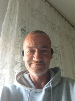 Joci, 50 �ves szombathelyi t�rskeres� f�rfi