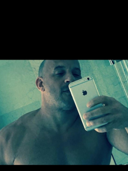 Geza, 36 �ves t�rskeres� f�rfi, Ny�regyh�za