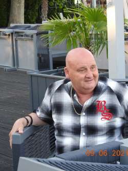 S�ndor, 65 �ves t�rskeres� f�rfi, H�v�z