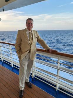 Tibor, 73 �ves t�rskeres� f�rfi, �szak-Amerika (USA)