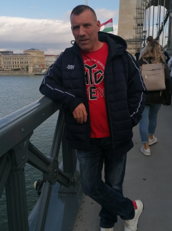 Zolt�n, 53 �ves t�rskeres� f�rfi, Tiszap�sp�ki