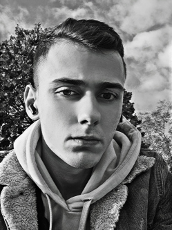 Bence, 21 �ves t�rskeres� f�rfi, Albertirsa