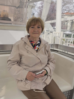 M�ria, 68 �ves t�rskeres� n�, Szalkszentm�rton