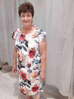 Zsuzsanna, 64 �ves t�rskeres� n�, Saj�szentp�ter