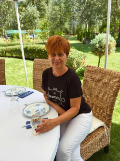 Kl�ra, 58 �ves t�rskeres� n�, M�rahalom