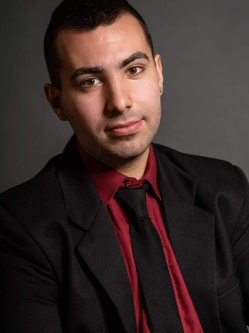 Gabor, 26 �ves t�rskeres� f�rfi, Ny�rbog�t