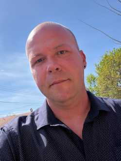 Imre, 39 �ves t�rskeres� f�rfi, Derecske