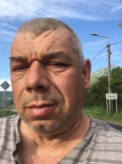 Lajos, 62 �ves t�rskeres� f�rfi, Szeksz�rd