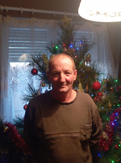 Zsolt, 52 �ves t�rskeres� f�rfi, Ny�rderzs