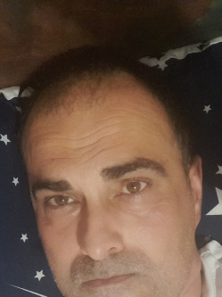 Roland, 45 �ves t�rskeres� f�rfi, Szerbia egy�b