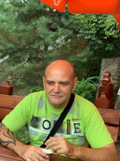 Istvan, 60 �ves t�rskeres� f�rfi, �rd