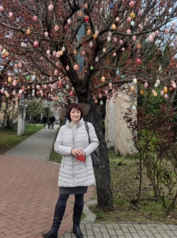 Ilona, 63 �ves t�rskeres� n�, P�szt�