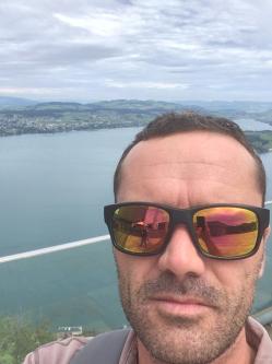 Attila, 41 �ves t�rskeres� f�rfi, Duna�jv�ros