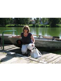 Ibolya, 68 �ves t�rskeres� n�, Balatonalm�di