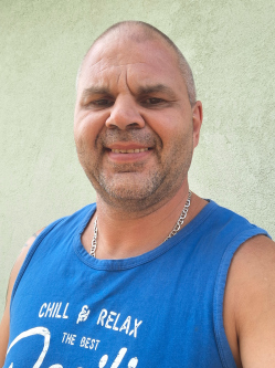 Tomi, 47 �ves t�rskeres� f�rfi, Adony