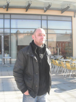 Geza, 52 �ves t�rskeres� f�rfi, P�cs
