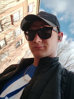 Patrik, 23 �ves t�rskeres� f�rfi, Koml�