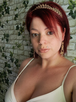Evelin, 33 �ves t�rskeres� n�, Cegl�dbercel