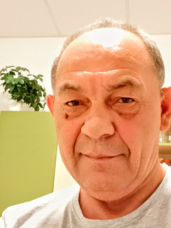 Zoli, 61 �ves t�rskeres� f�rfi, P�cs